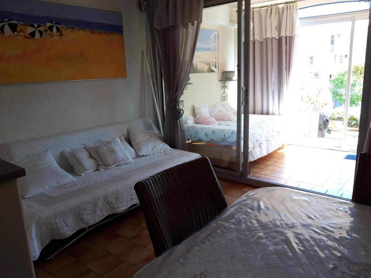 T2, Jardin, Veranda Chambre, Climatisation, Parking Privatif, Proche A Pied Centre, Plage, Gare, Pour 3 Adultes Ou 2 Adultes Avec 2 Enfants Bandol Bagian luar foto